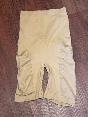 HEAVENLY SHAPEWEAR Seamless High-Waist Shaping Short - Nude size 2X